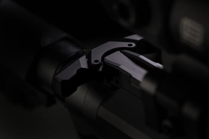 Breek Arms Sledgehammer AR-15 Gas Blocking Charging Handle FDE - Image 8